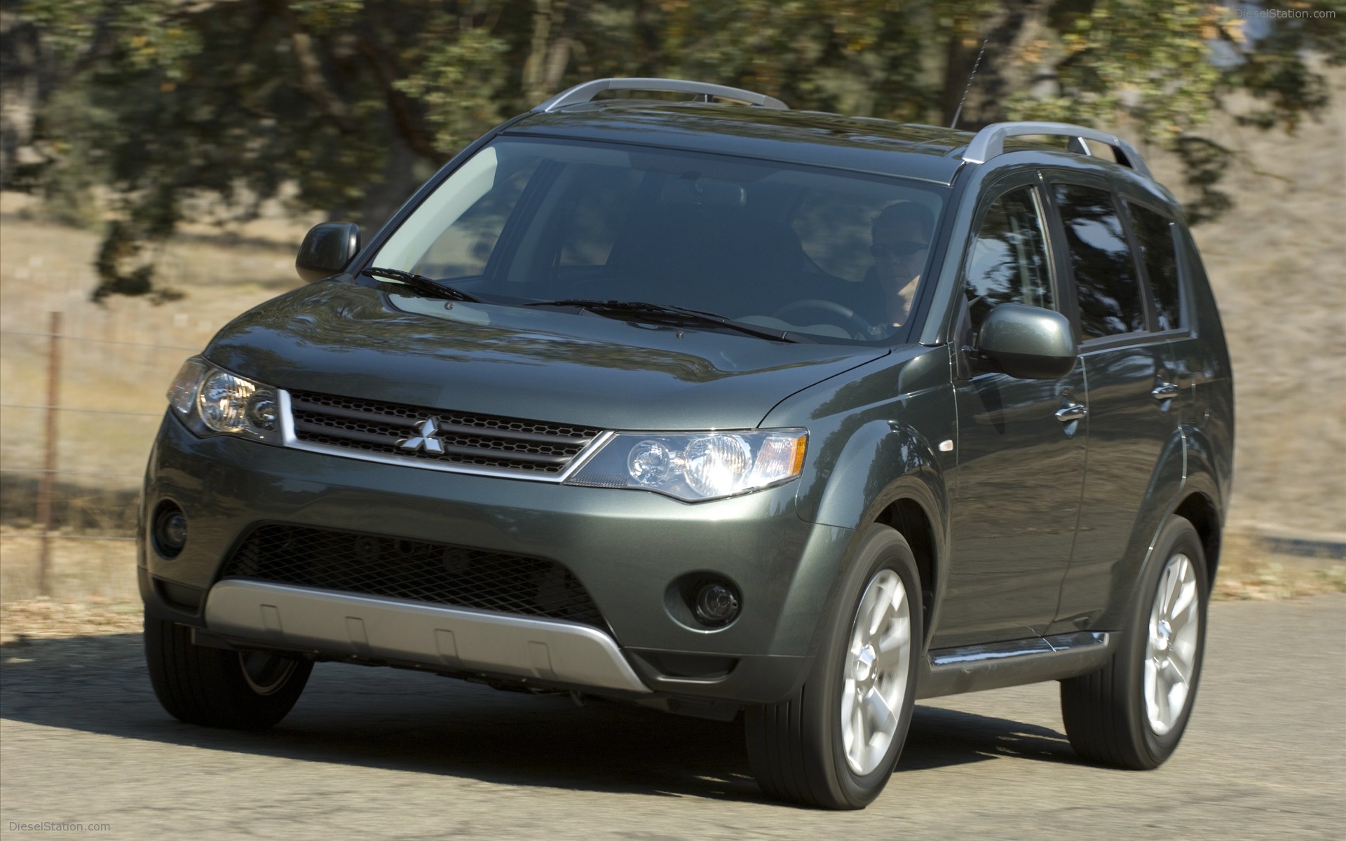 Mitsubishi Outlander ES